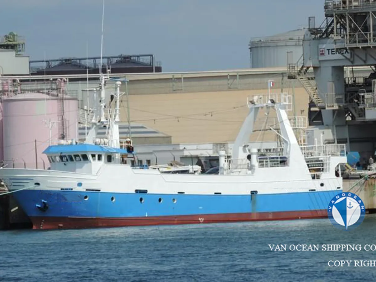 Kapal trawler kanggo didol
