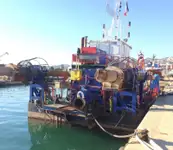 Kapal dredger kanggo didol