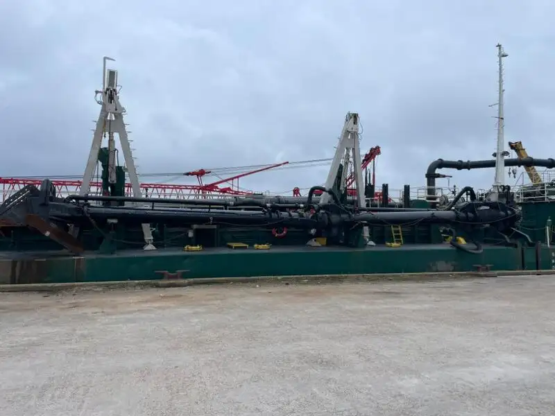 Kapal dredger kanggo didol