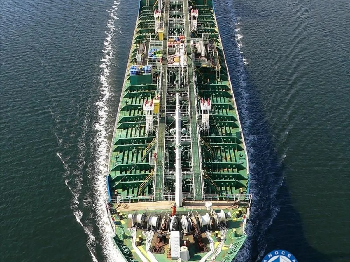Kapal tanker minyak/bahan kimia kanggo didol