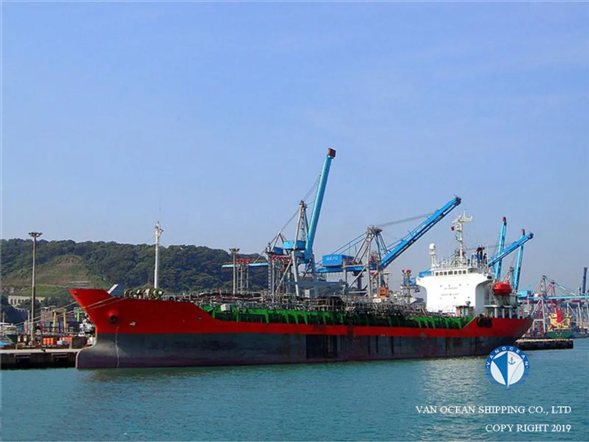 Kapal tanker minyak/bahan kimia kanggo didol