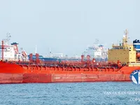 Kapal tanker minyak/bahan kimia kanggo didol