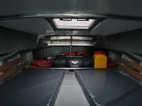 Kapal kontainer kanggo didol
