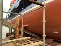 Kapal kerja kanggo didol