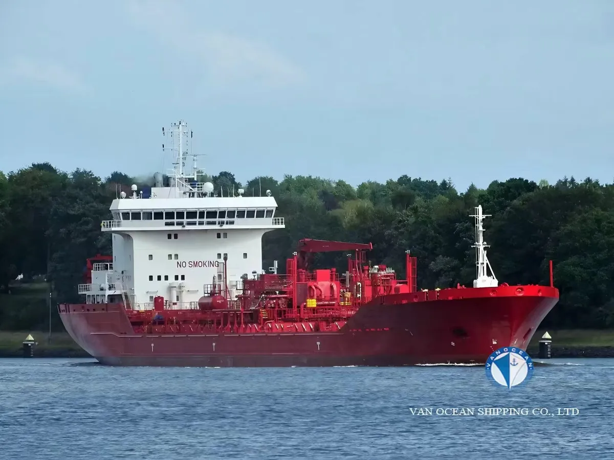 Kapal tanker minyak/bahan kimia kanggo didol