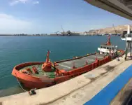 Kapal kontainer kanggo didol