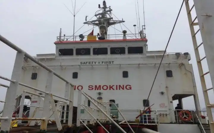 Kapal tanker minyak/bahan kimia kanggo didol