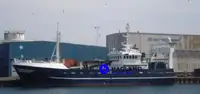 Kapal kanggo ngolah lan ngangkut iwak kanggo didol