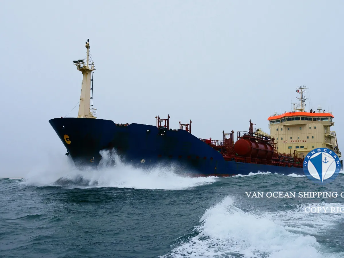 Kapal tanker minyak/bahan kimia kanggo didol