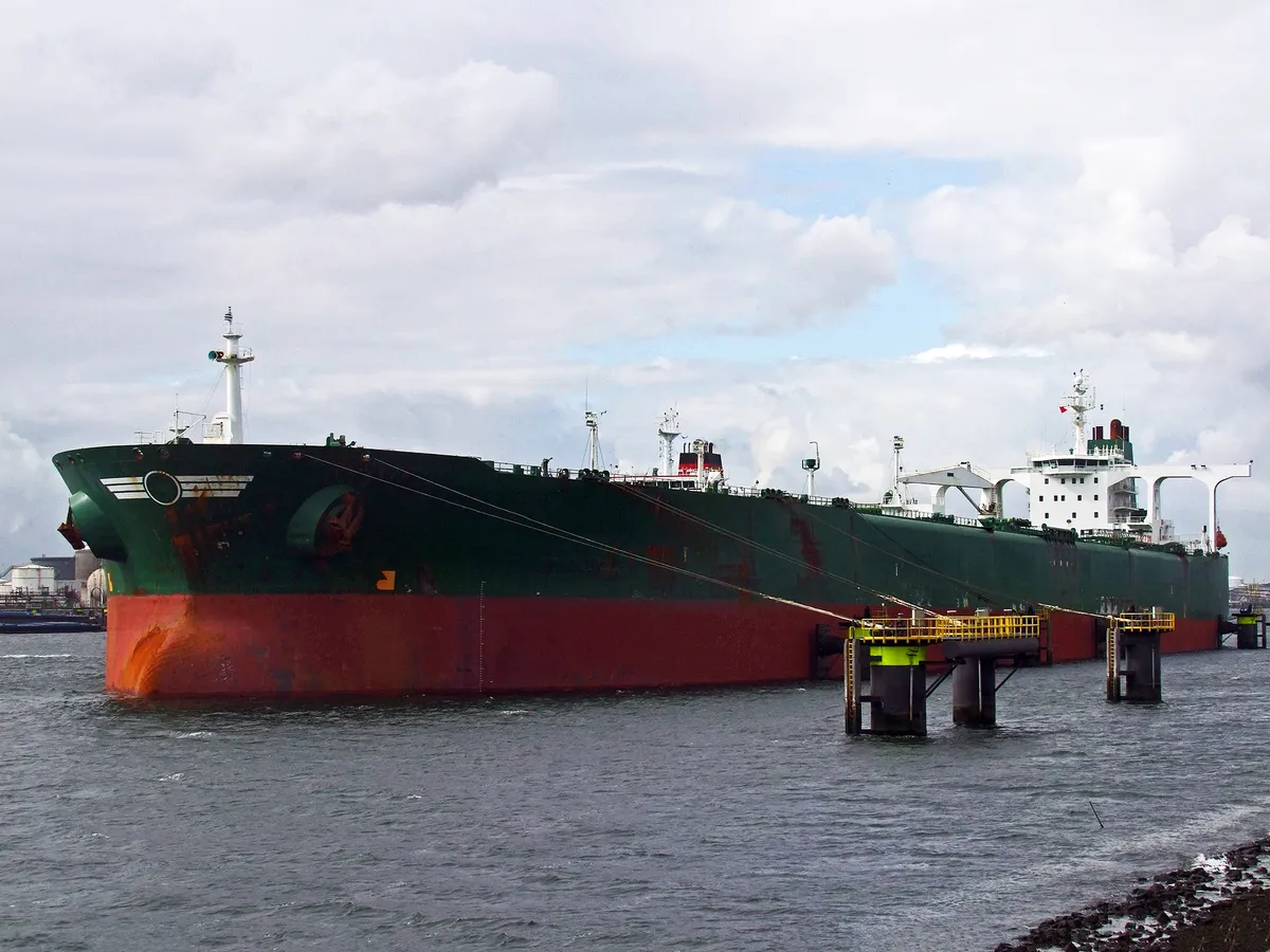 Kapal tanker minyak/bahan kimia kanggo didol