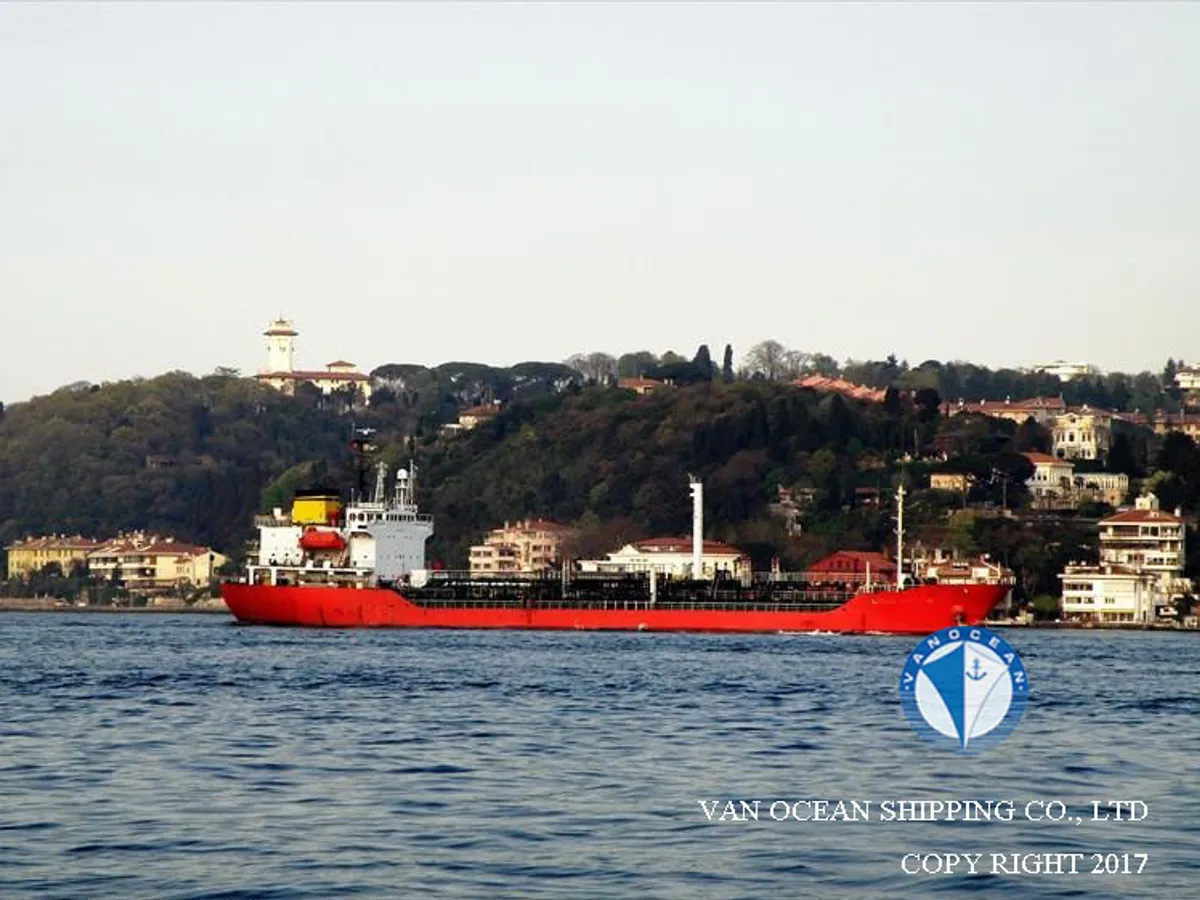 Kapal tanker minyak/bahan kimia kanggo didol