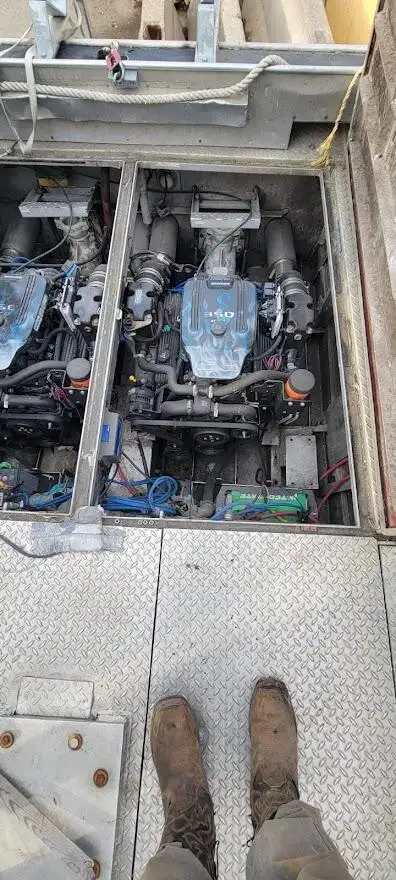 Kapal kerja kanggo didol