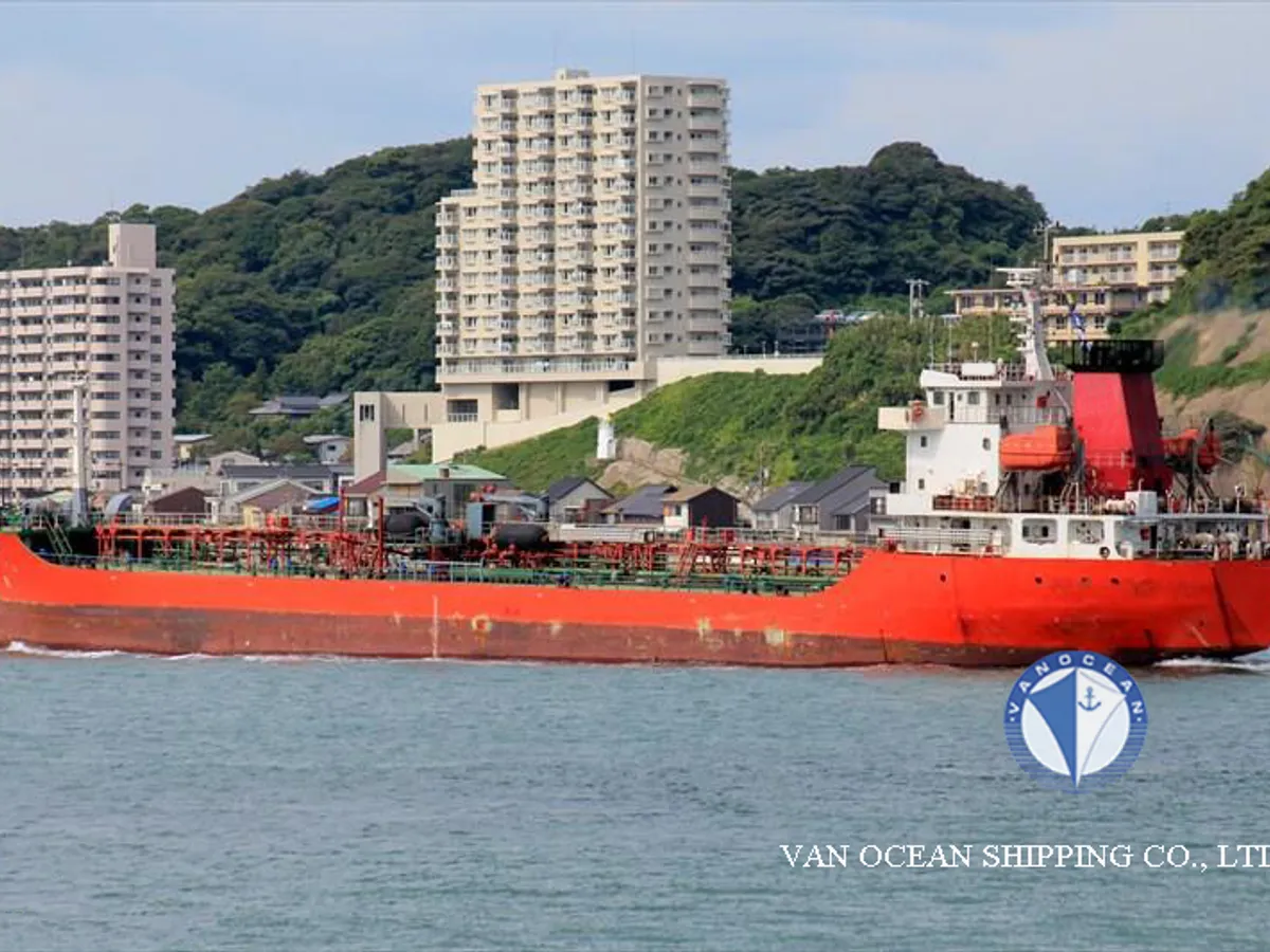 Kapal tanker minyak/bahan kimia kanggo didol