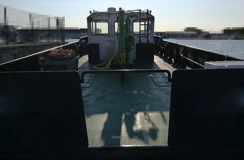 Kapal kerja kanggo didol
