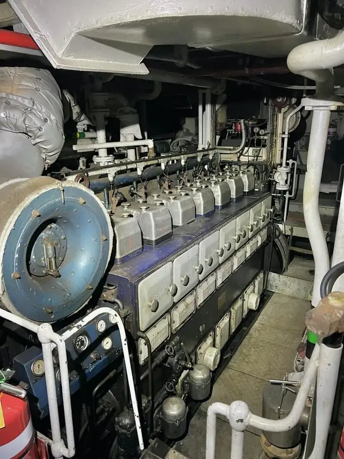 Kapal trawler kanggo didol