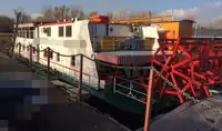 Kapal kontainer kanggo didol