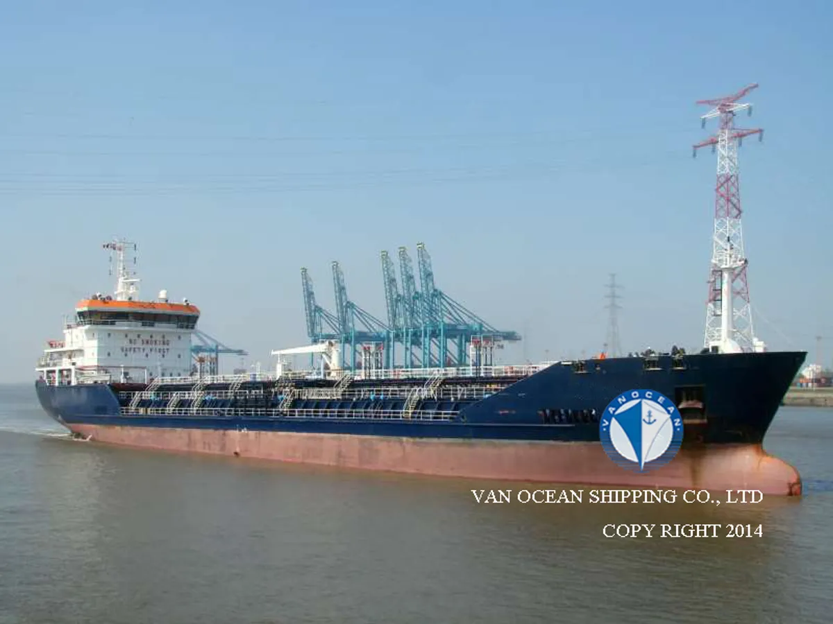 Kapal tanker minyak/bahan kimia kanggo didol