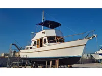 Yacht kanggo didol