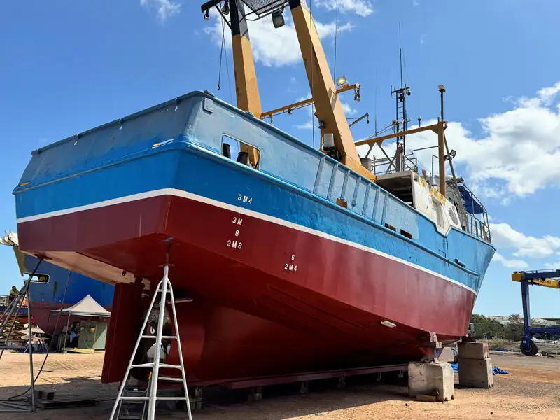 Kapal trawler kanggo didol