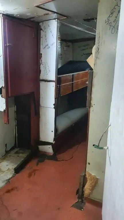 Kapal longliner kanggo didol
