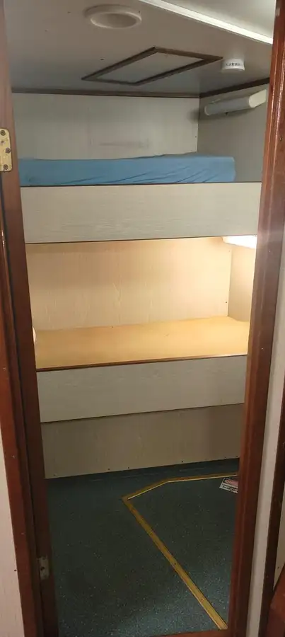 Kapal pasokan kanggo didol