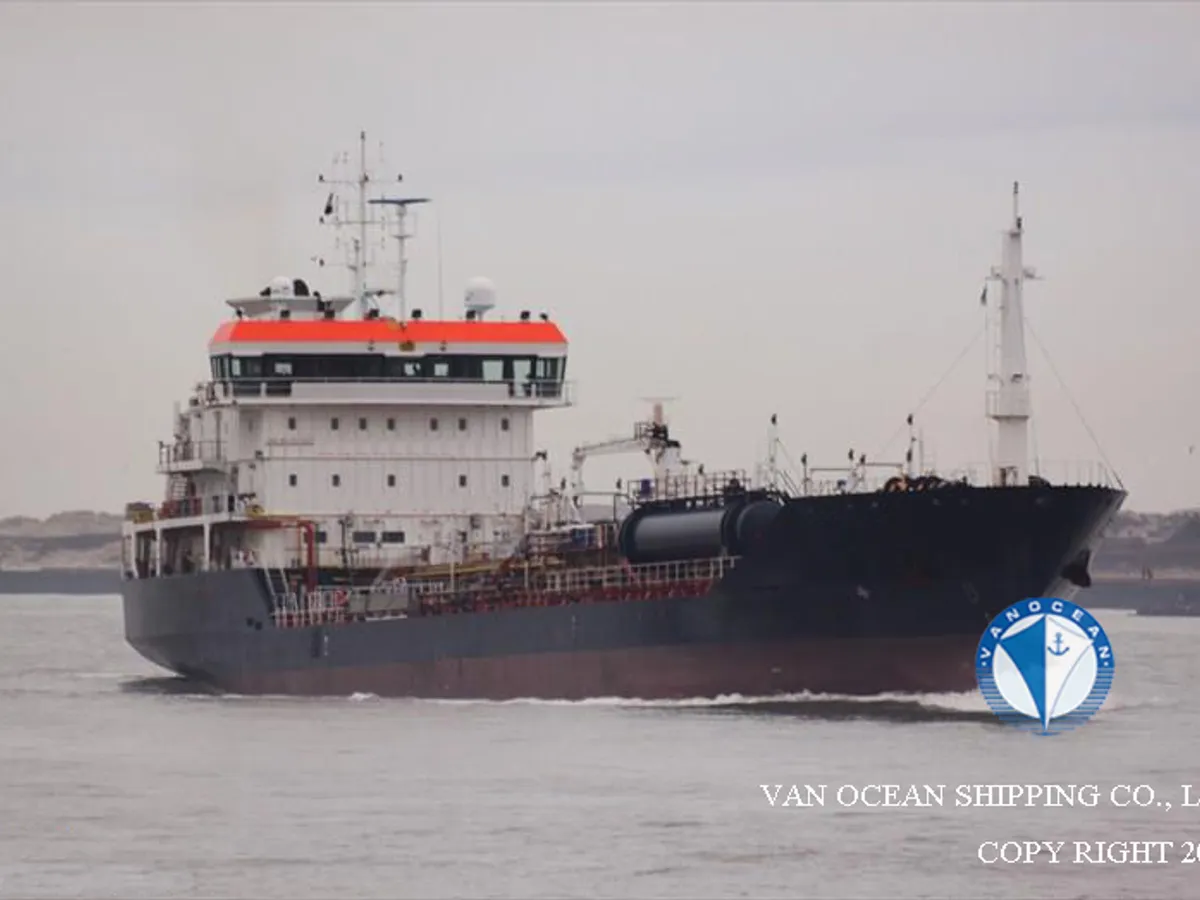 Kapal tanker minyak/bahan kimia kanggo didol