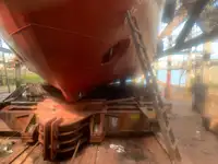 Kapal kerja kanggo didol