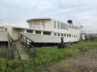 Kapal feri kanggo didol