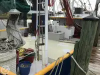 Kapal trawler kanggo didol
