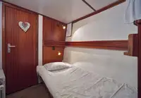 Hotel ngambang kanggo didol