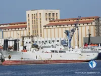 Kapal longliner kanggo didol