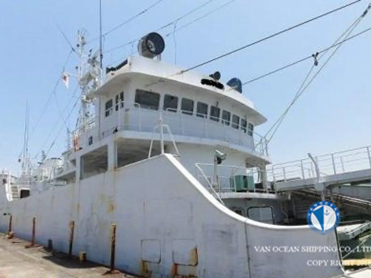 Kapal longliner kanggo didol