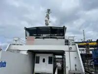 Kapal kontainer kanggo didol