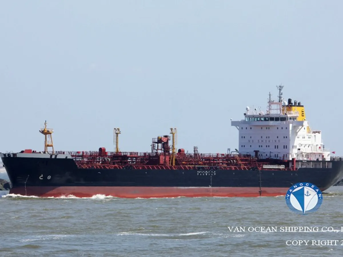 Kapal tanker minyak/bahan kimia kanggo didol