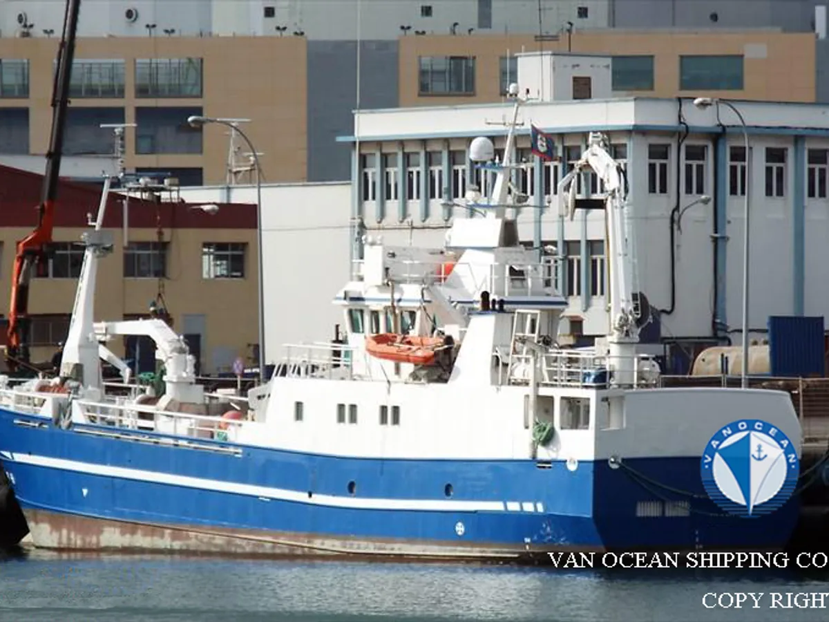 Kapal purse seiner kanggo didol