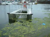 Kapal kontainer kanggo didol