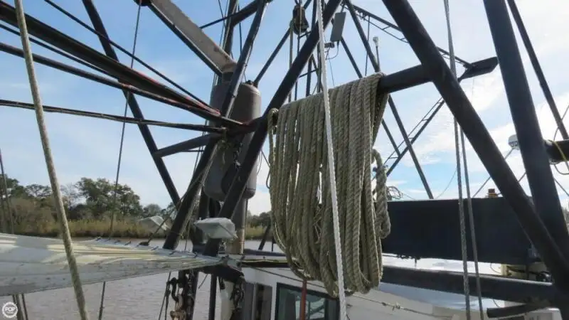 Kapal trawler kanggo didol