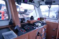 Kapal kerja kanggo didol