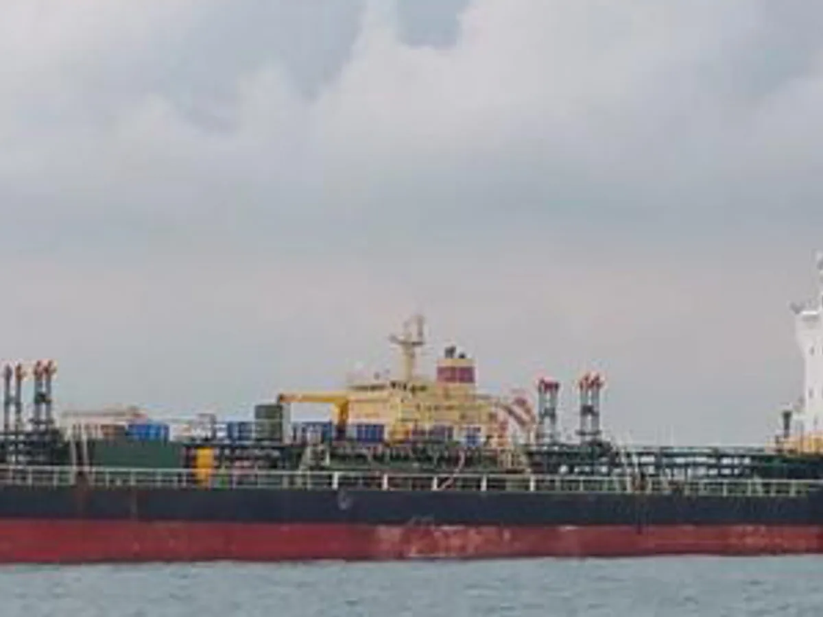 Kapal tanker minyak/bahan kimia kanggo didol