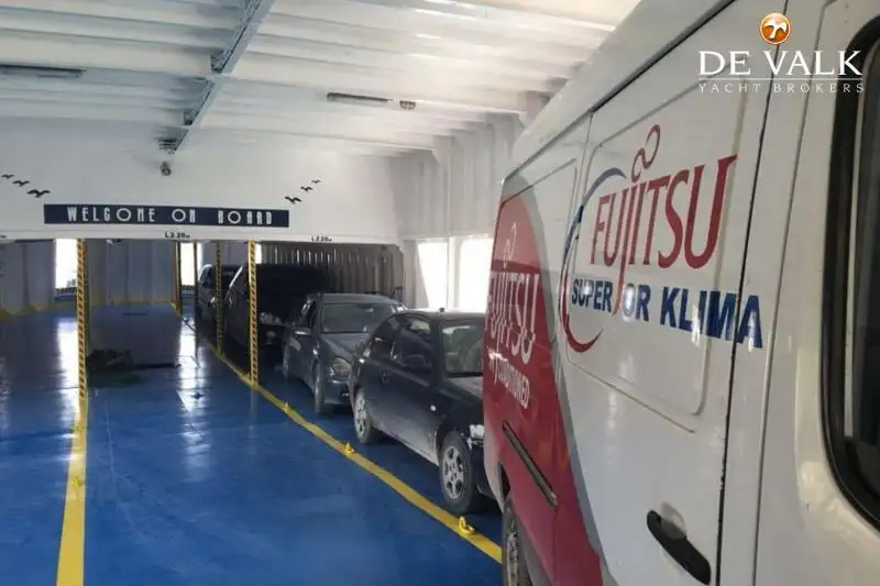 Kapal feri kanggo didol