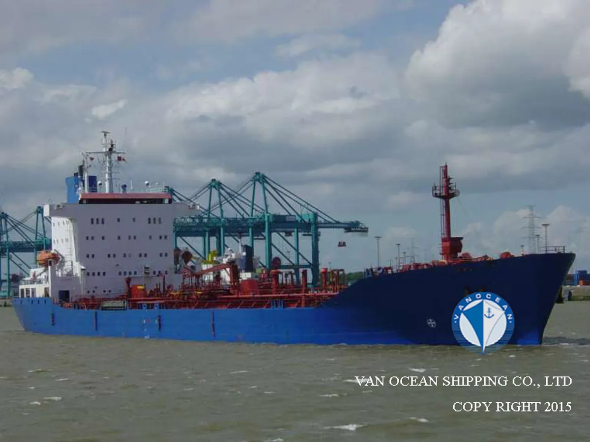 Kapal tanker minyak/bahan kimia kanggo didol