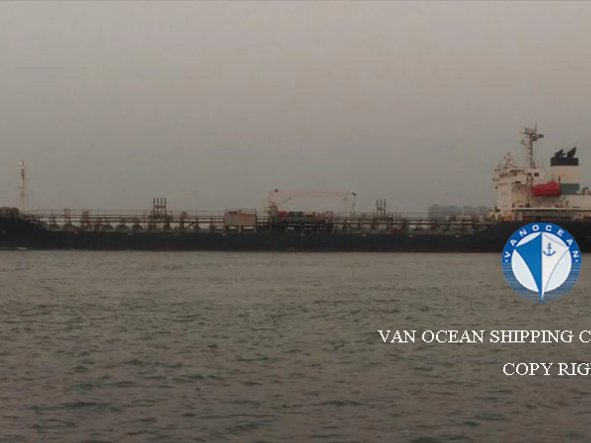 Kapal tanker minyak/bahan kimia kanggo didol