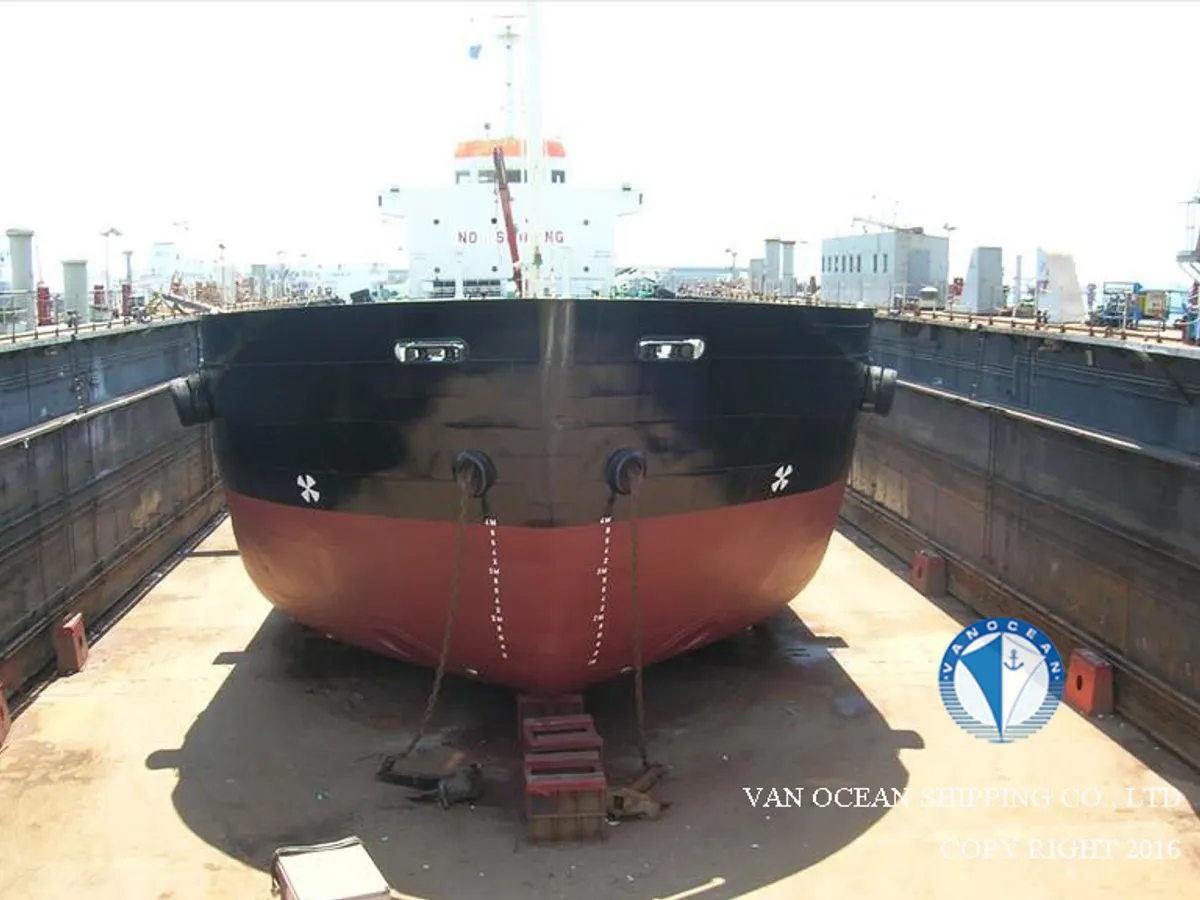 Kapal tanker minyak/bahan kimia kanggo didol