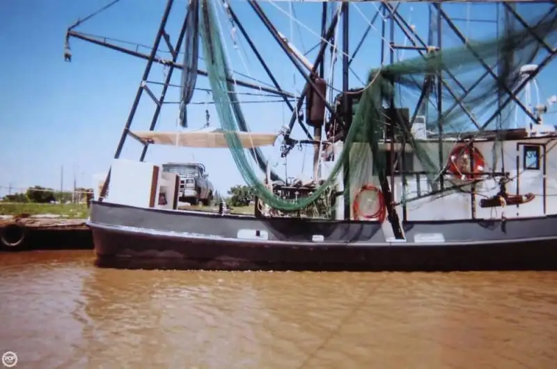 Kapal trawler kanggo didol