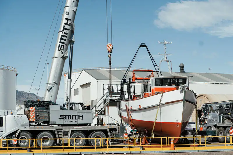 Kapal trawler kanggo didol