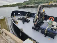 Kapal kerja kanggo didol