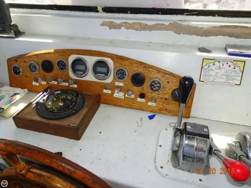 Kapal cutter kanggo didol