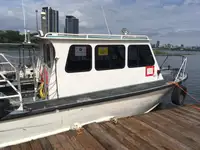 Kapal survey kanggo didol