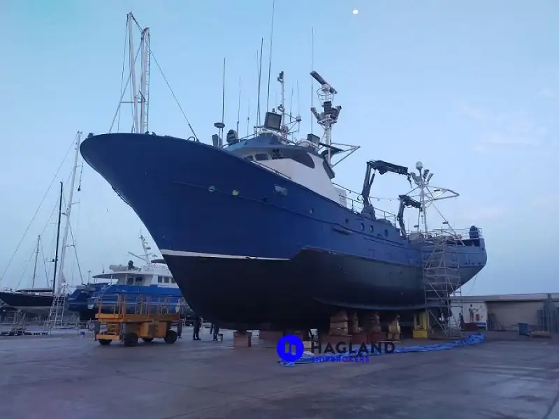 Kapal longliner tuna kanggo didol