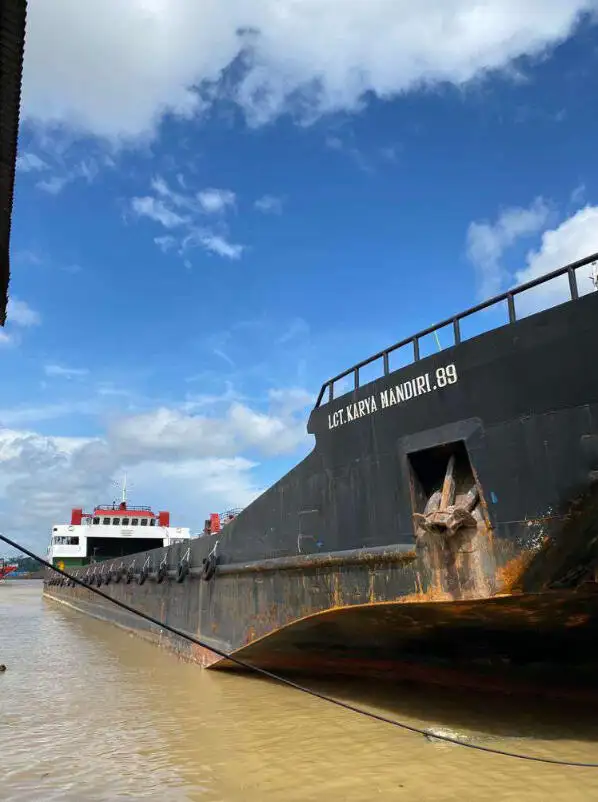 Kapal pendaratan, tangki kanggo didol
